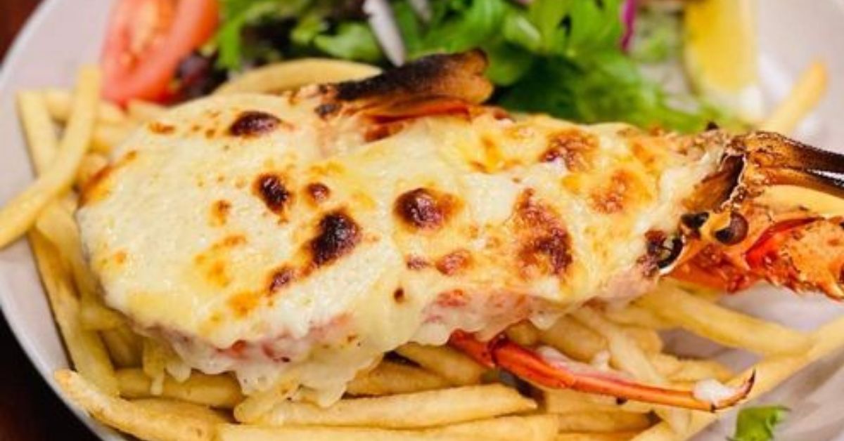 Lobster Mornay with bechamel, grated cheese and served with a blood orange, green bean and fennel salad One Fish Two Fish
﻿
