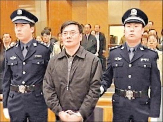 朱镕基前心腹爱将朱小华重出江湖