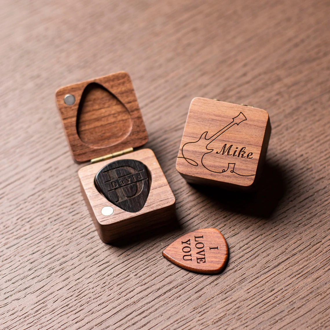 Ukulele picks as part of 10 best gifts for ukulele players in 2023
