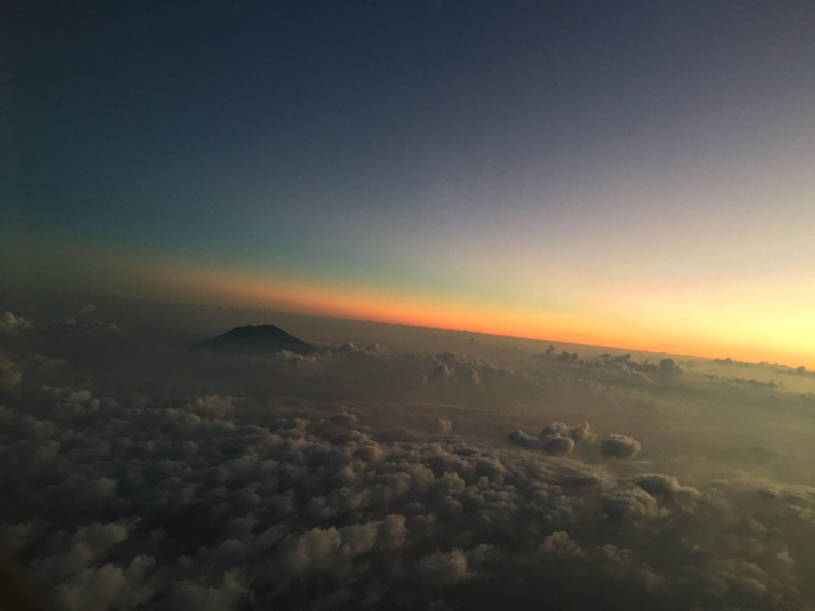 3 days in Lombok itinerary, view from plane, Mount Rinjani, sunset, Lombok, Indonesia