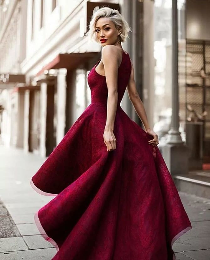 Marsala color: what to wear in 2022, a combination in clothes 25