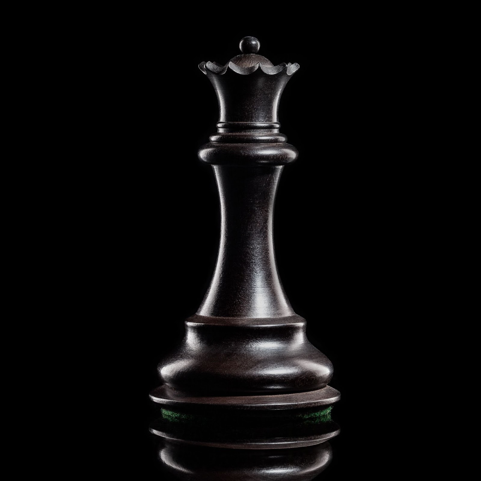 A picture of a chess piece, positioning in marketing is like a game of chess where you attempt to position your pieces better than your opponent. 
