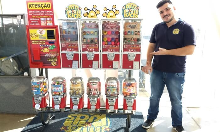 A Mr. Kids é uma empresa de Vending Machines (máquinas de vendas automáticas).