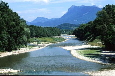 Rivière Drôme, Vallée de la Drôme, France | Beleza natural ...