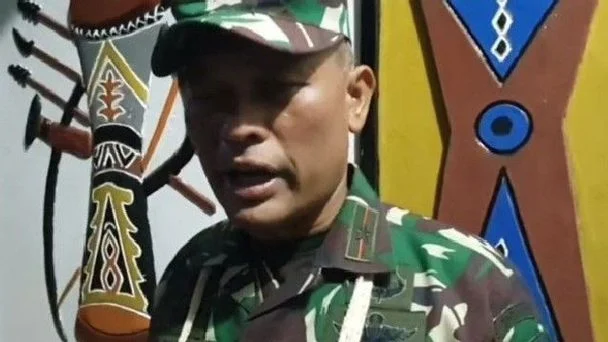 Bagaimana Kronologi Prajurit TNI AD Bisa Tertembak Kaki Kirinya oleh Polisi di Polsek Dekai?