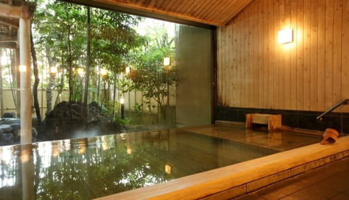 箱根小涌谷温泉「水の音」：大浴場「星の湯」内湯