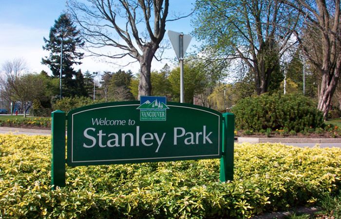 Công viên Stanley là địa điểm nên đến đầu tiên 