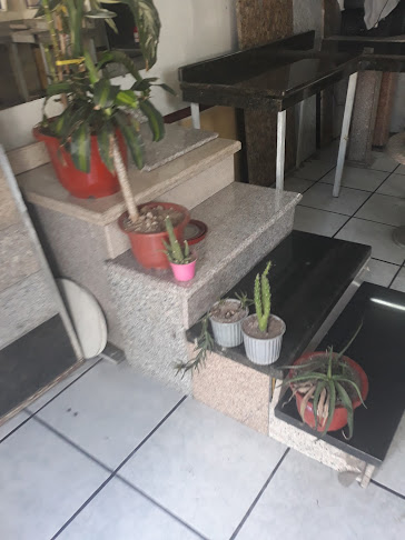 Opiniones de Marmoles Vasquez en Quito - Tienda de muebles