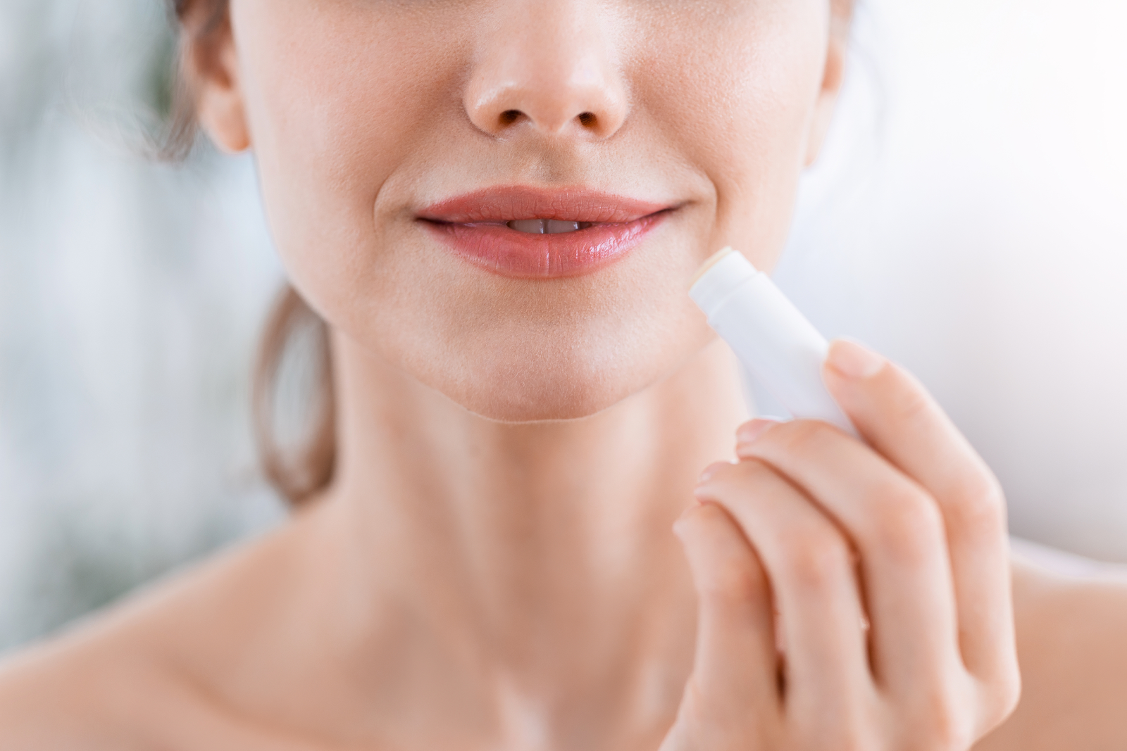 How to Remove Matte Lipstick With Lip Balm