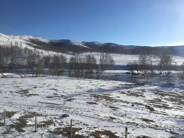 シベリア鉄道の雪景色
