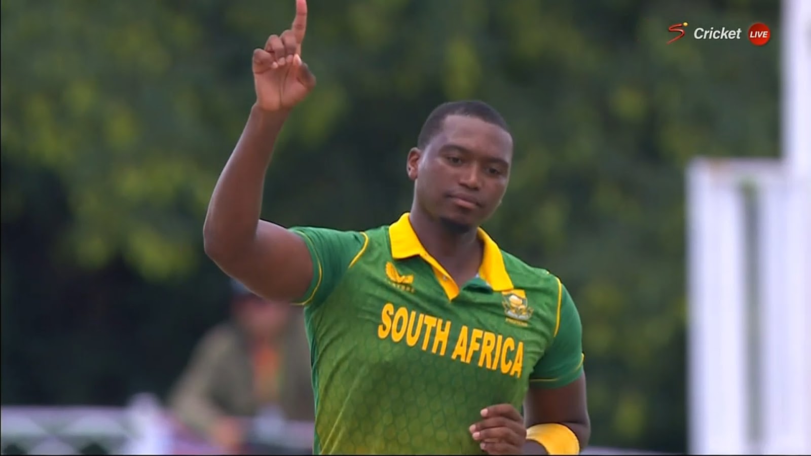 Lungi Ngidi routed the English top-order in the absence of Kagiso Rabada