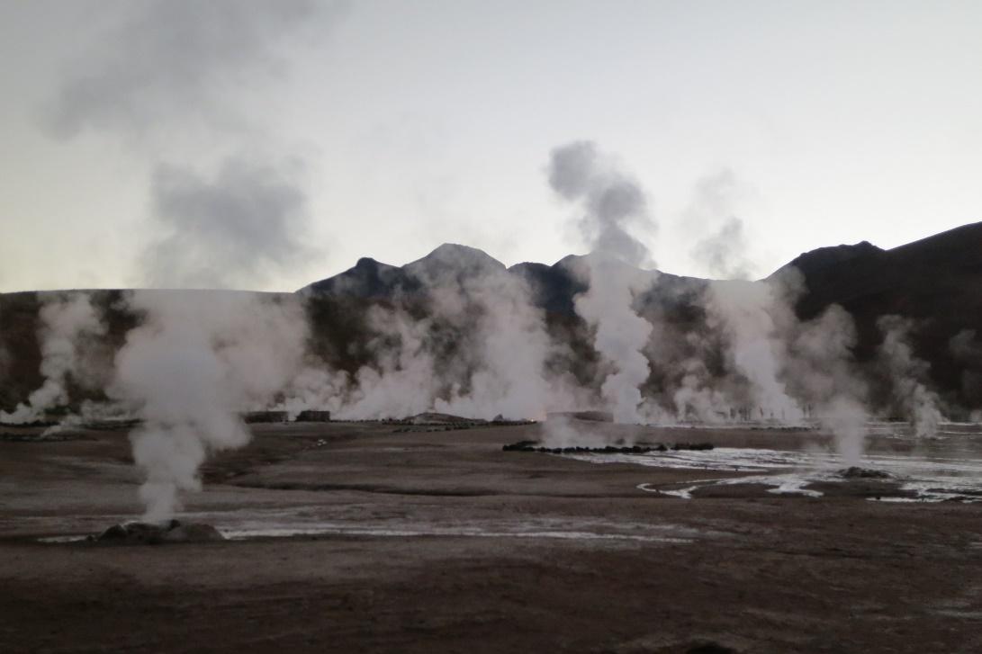 The Tatio Geysers (El Tatio Geysers)