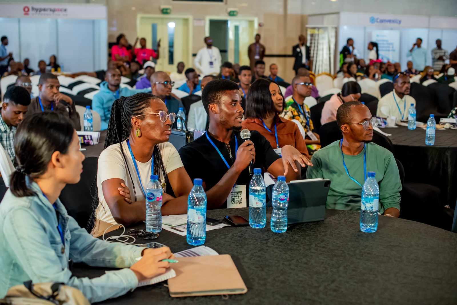 Image depicting judges addressing the developers during the Celo Foundation Africa DAO x Bunzz finale.