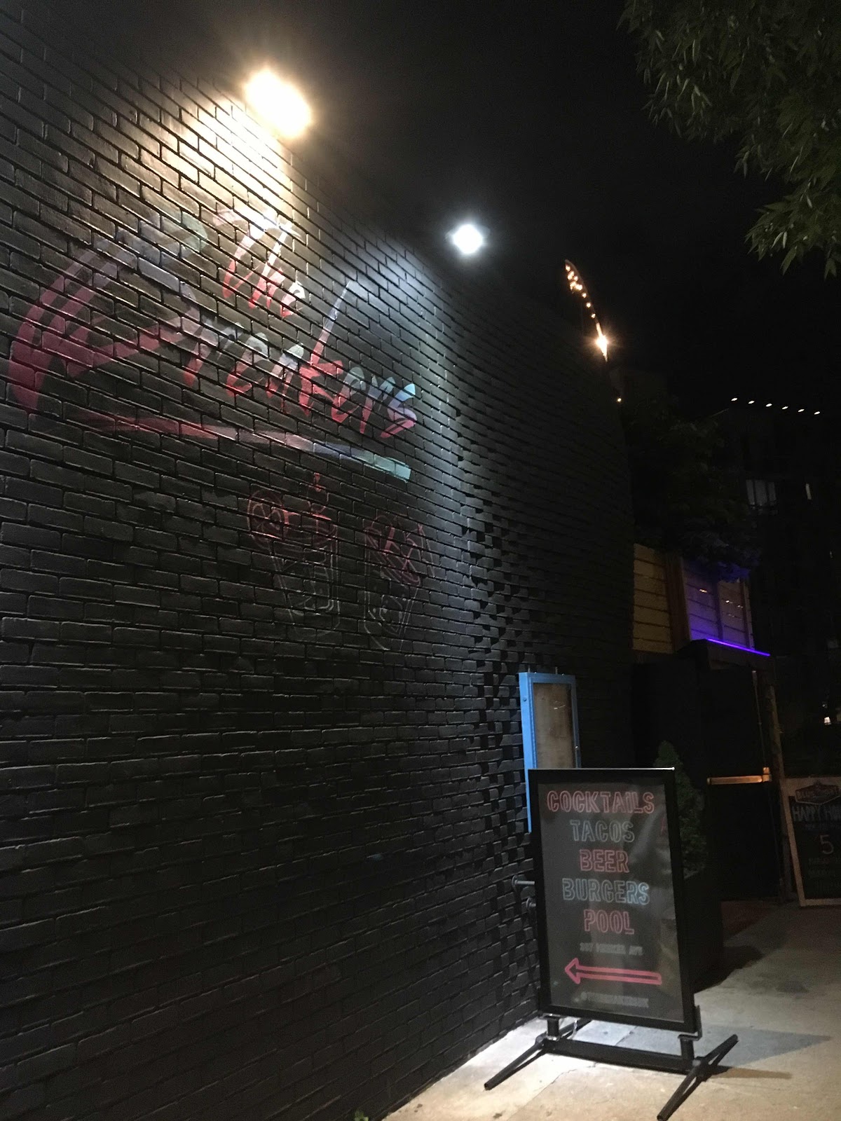 The Breakers ブレーカーズ ーウィリアムスバーグ
