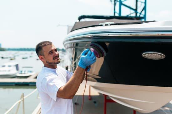 Carenage bateau - iStock photo