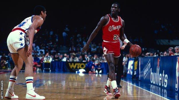Michael Jordan: NBA legend's trainers sell for record $560,000 - BBC Sport