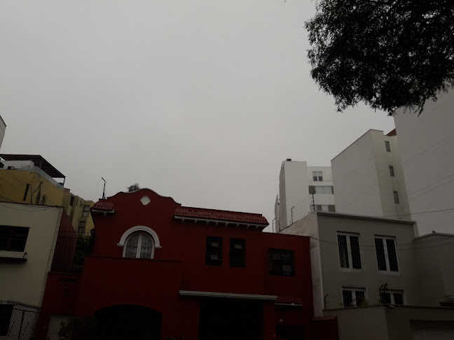 Santa Isabel 162, Lima 15074, Perú