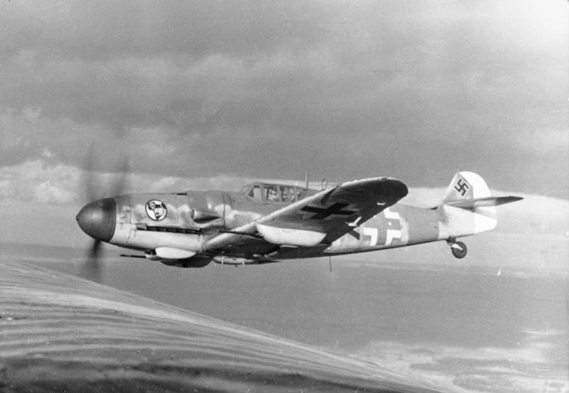 Bundesarchiv Bild 101I-662-6659-37, Flugzeug Messerschmitt Me 109.jpg