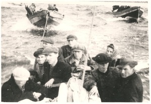 September 1944:  fly från Estland (teel paatidega Rootsi)