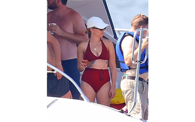 Johansson's weight gain look