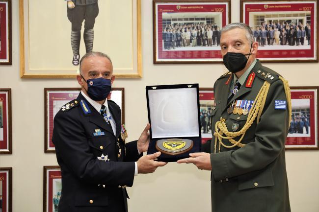 https://www.fireservice.gr/documents/20184/2690117/2_.jpg/9b70e043-4d4e-475d-8de8-9531ee31d9fa?t=1644844075646&imageThumbnail=2