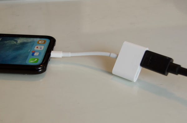 iphone av adapter