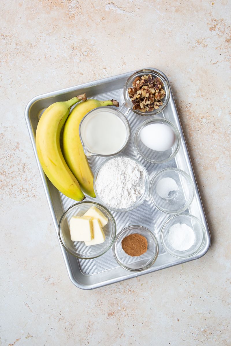 ingredients to make banana cinnamon pancakes