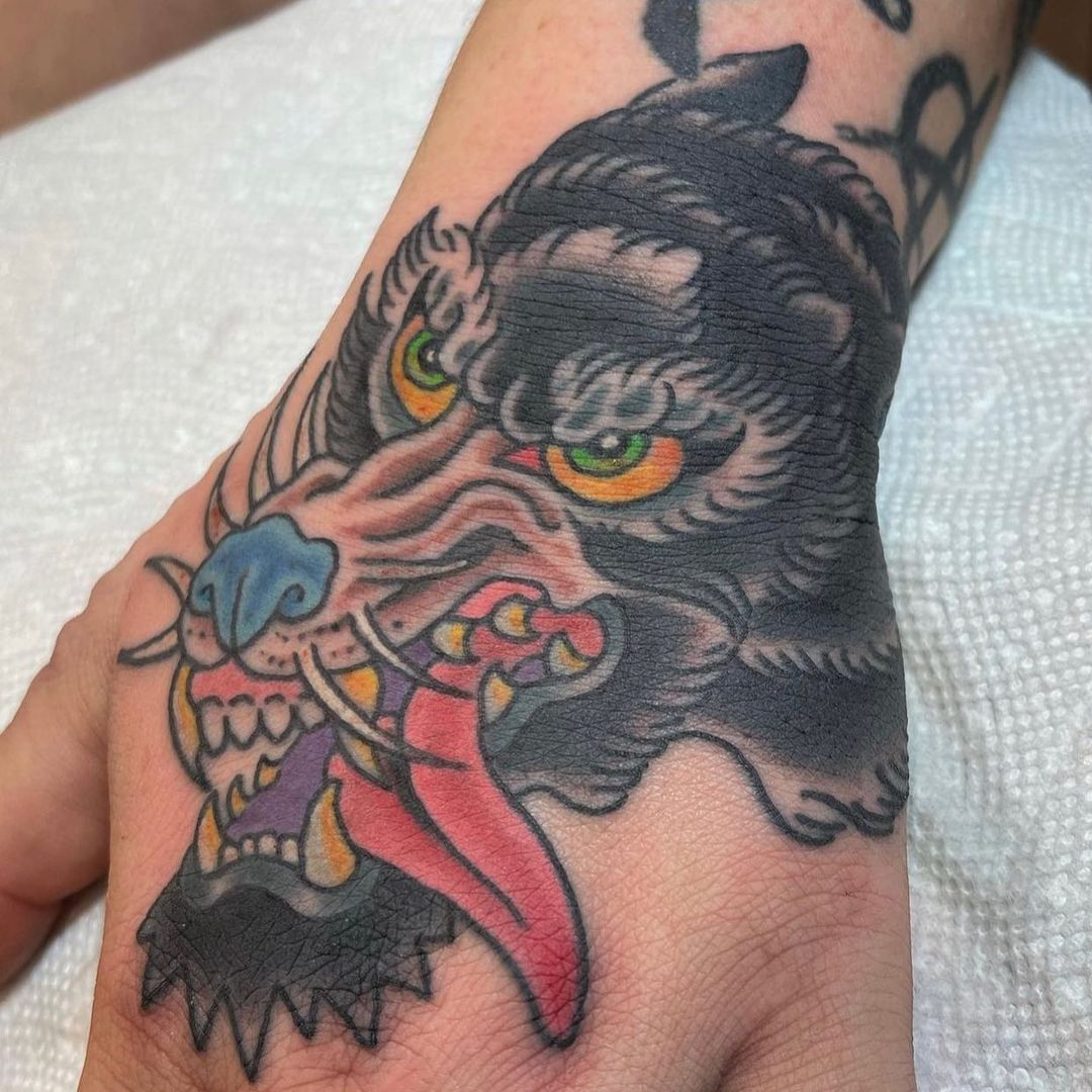 NeoTraditional Wolf Tattoo On hand