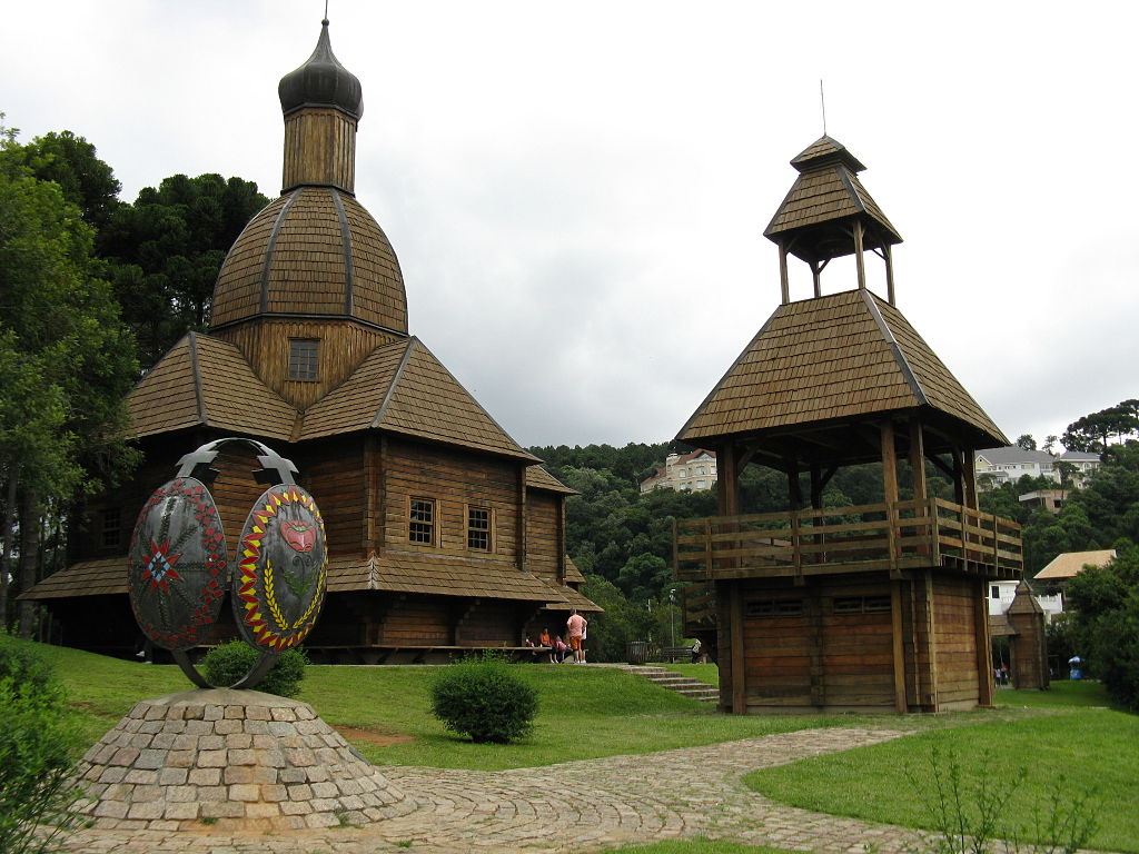 1024px-Curitiba_Parque_Tingui.jpg