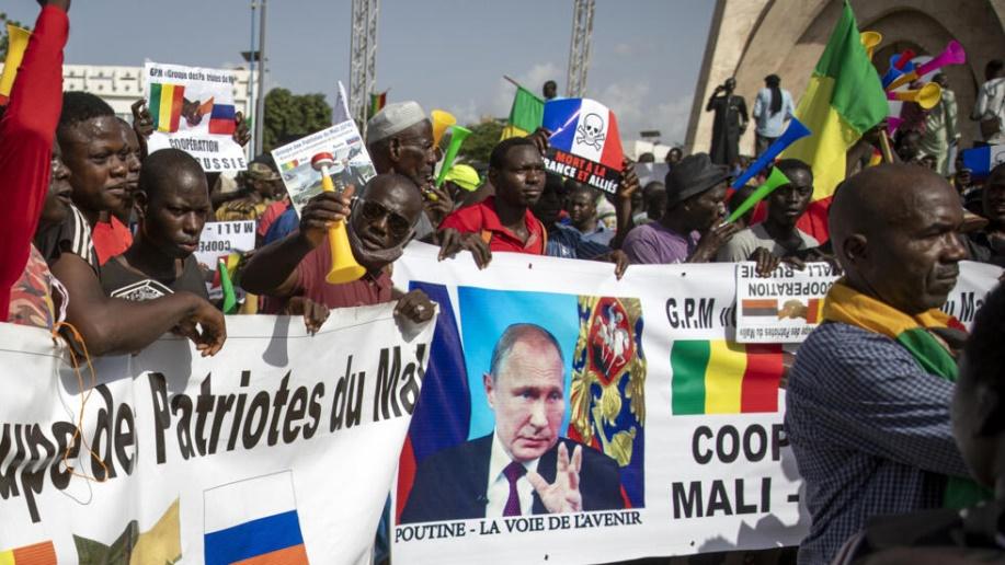 Biểu tình phản đối Pháp và ủng hộ Nga tại Bamako, Mali, ngày 22/09/2020. 