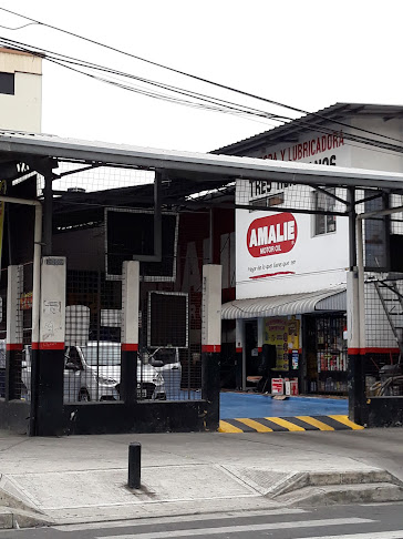Lavadora y Lubricadora Tres Hermanos