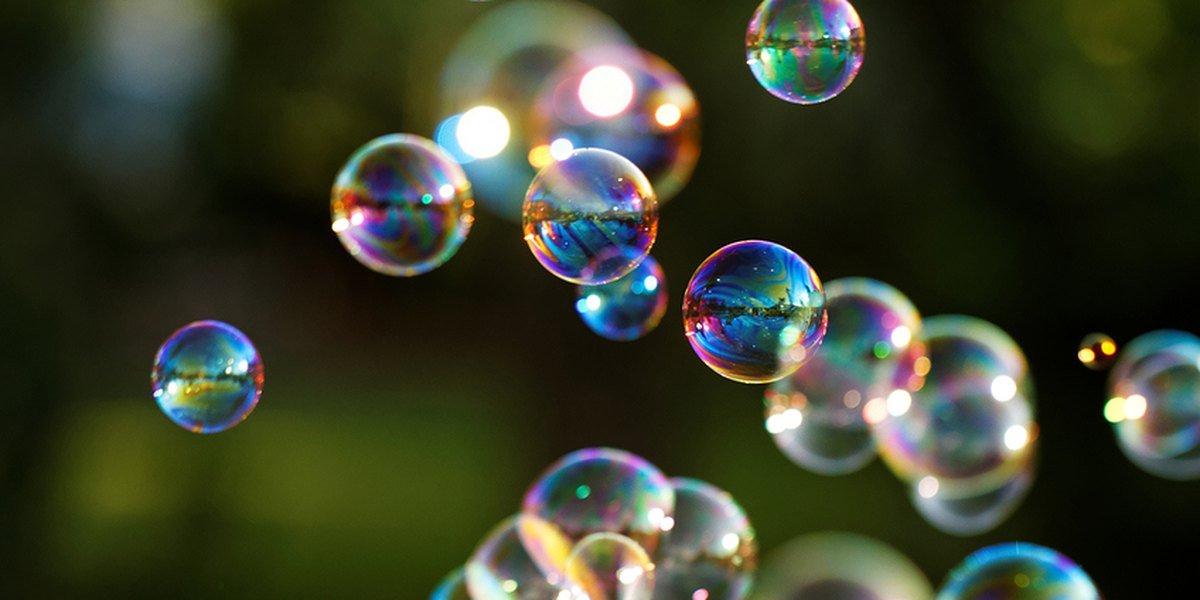 Crianças se divertem em festival de bolhas gigantes | Geral ...