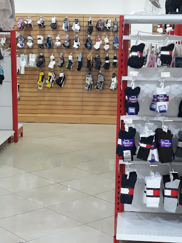 Opiniones de Moshe Store en Sangolqui - Tienda
