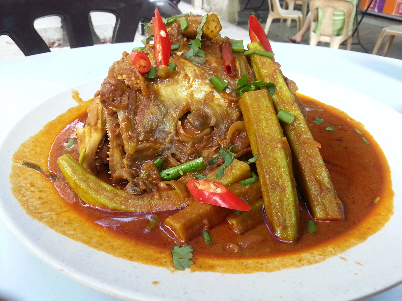 7 Restoran Kari Kepala Ikan Paling Popular & Sedap Di 