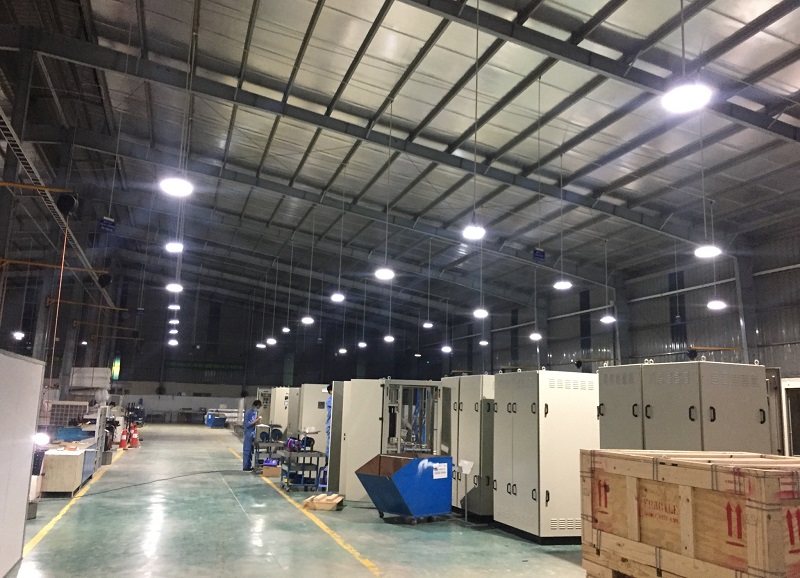đèn led nhà xưởng 200w giá rẻ