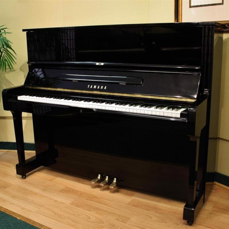 ĐÀN UPRIGHT PIANO YAMAHA U1M UPR01001