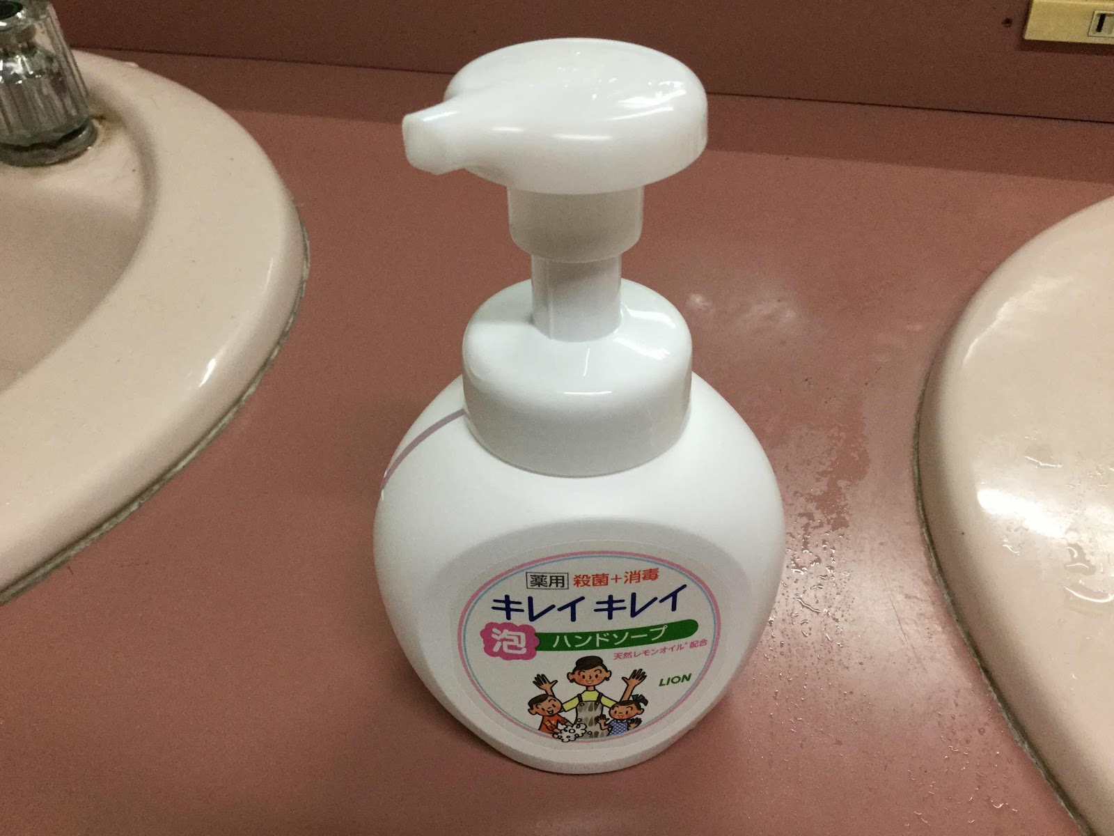 泡のハンドソープ
