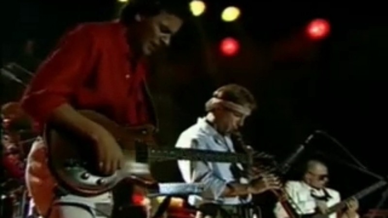 Mahavishnu on stage.jpg