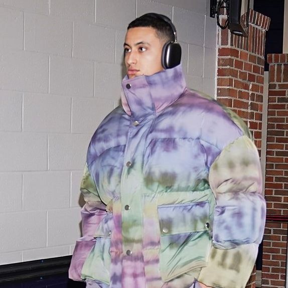 Kyle Kuzma's unique pregame outfits have been on full display - News WWC