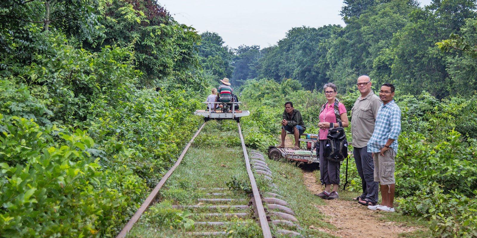 bamboo-train-in-cambodia