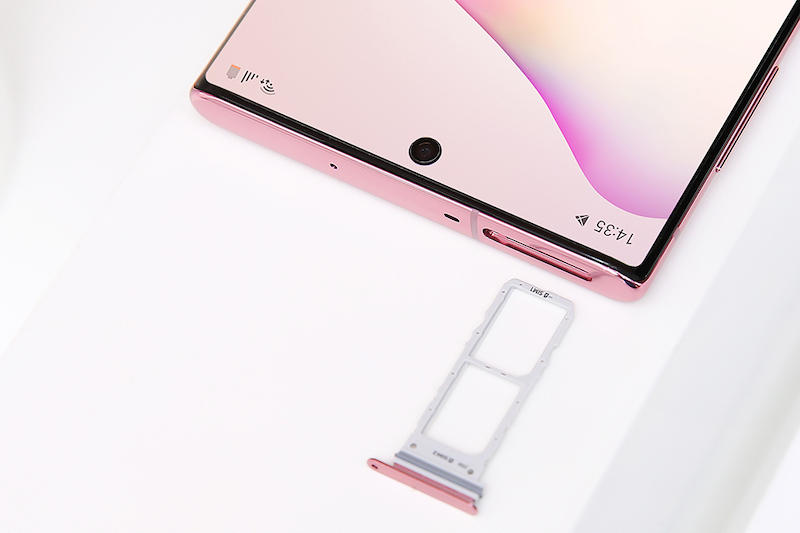 Điện thoại Samsung Galaxy Note 10 | Màn hình Infinity-O Điện thoại Samsung Galaxy Note 10 | Màn hình Infinity-O