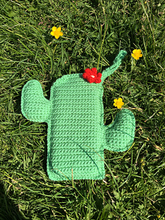cactus wristlet bag crochet pattern