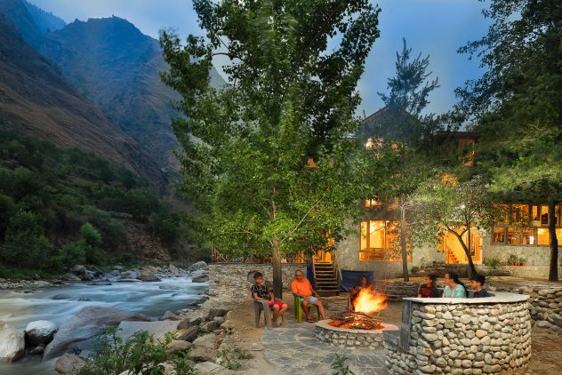Luxurious Stay in Tirthan Valley - Sunshine Himalayan Cottage