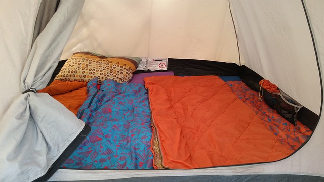 essential Camping hiking and backpacking gear - sleeping bags and tent