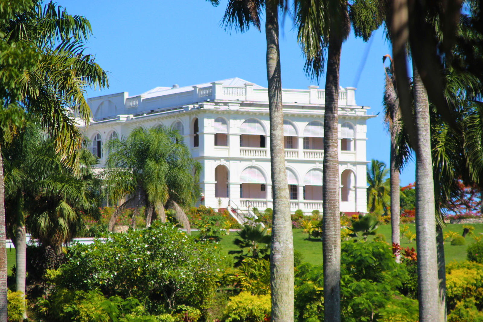 Government house in Fiji - GoFiji.net