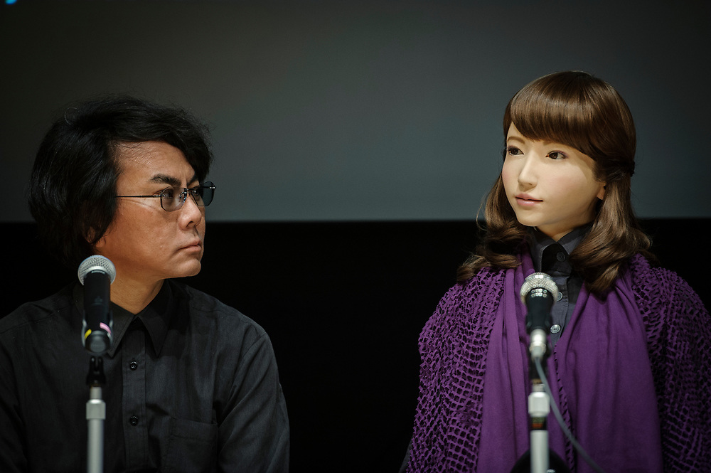 Tokyo: New android Erica presentation | Nicolas Datiche visual journalist  Japan Tokyo