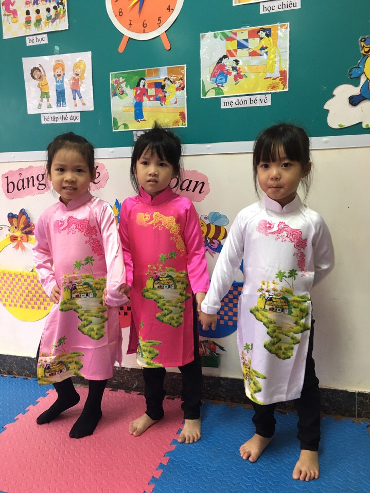 ao-dai-be-gai