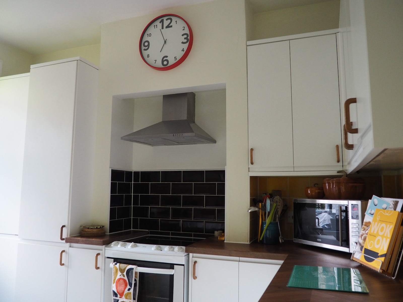 Kitchen clock