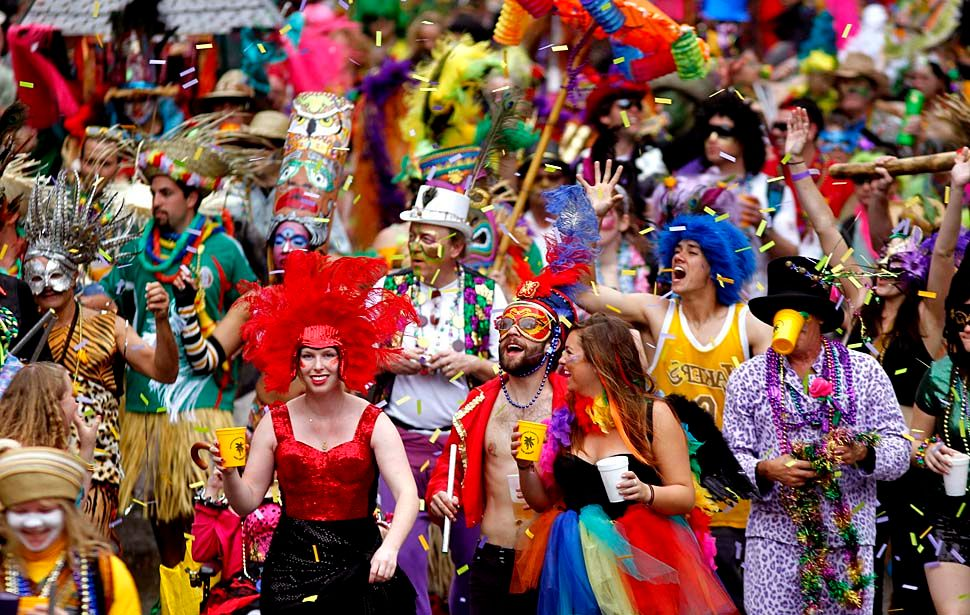 Les 9 costumes des plus grands carnavals du mois de février - ABC Salles