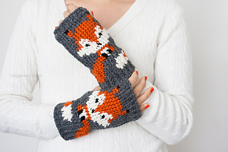 Kreisel Fingerless Crochet Gloves 